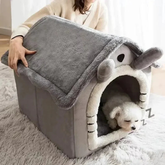 All-Season Cozy Doghouse – Durable Shelter for Small Pets